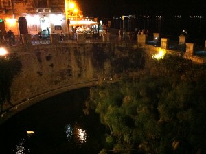 Luoghi5_Ortigia_(Fonte_Aretusa)_IMG_3519